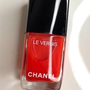 CHANEL Le Vernis 967 Watermelon